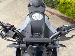 2022 CFMOTO 300 NK ABS