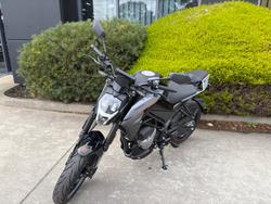 2022 CFMOTO 300 NK ABS