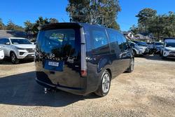 2021 Hyundai STARIA Elite