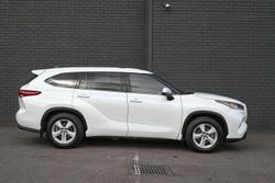 2022 Toyota Kluger GX