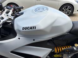 2022 Ducati PANIGALE V2 WHITE