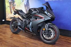 2025 Honda CBR650RAC Red