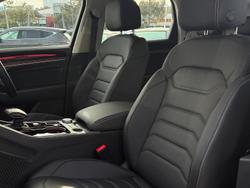 2025 Volkswagen Touareg 170TDI