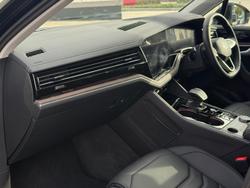 2025 Volkswagen Touareg 170TDI