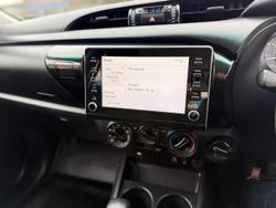 2022 Toyota Hilux SR