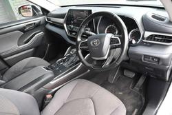 2022 Toyota Kluger GX