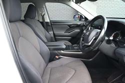 2022 Toyota Kluger GX