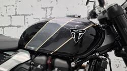 2026 Triumph Bonneville T100 (900cc) Bonneville Black