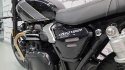 2026 Triumph Bonneville T100 (900cc) Bonneville Black
