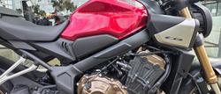 2025 Honda CB650R CB Red