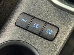 2020 Toyota Hilux SR5