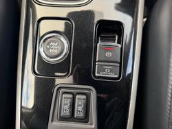 2020 Mitsubishi Outlander Exceed