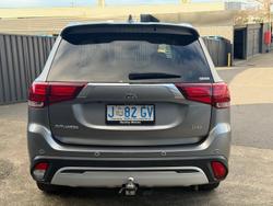2020 Mitsubishi Outlander Exceed