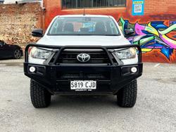2020 Toyota Hilux SR