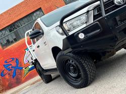 2020 Toyota Hilux SR