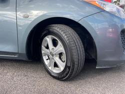 2013 Mazda 3 Neo