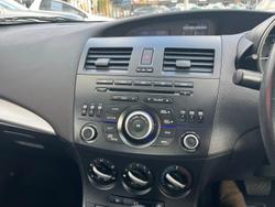 2013 Mazda 3 Neo