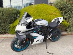 2025 CFMOTO 2025 CF Moto 650CC 675SR-R ABS NEBULA WHITE