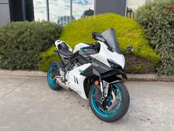 2025 CFMOTO 2025 CF Moto 650CC 675SR-R ABS NEBULA WHITE