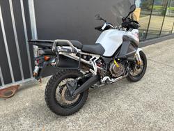 2011 Yamaha XTZ1200 SUPER TENERE WHITE