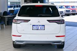 2025 Mitsubishi Outlander LS