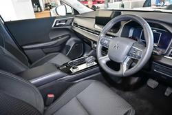 2025 Mitsubishi Outlander LS
