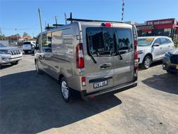 2017 RENAULT TRAFIC LWB CREW LIFESTYLE