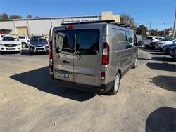 2017 RENAULT TRAFIC LWB CREW LIFESTYLE