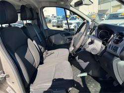 2017 RENAULT TRAFIC LWB CREW LIFESTYLE