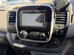 2017 RENAULT TRAFIC LWB CREW LIFESTYLE