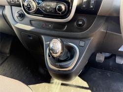 2017 RENAULT TRAFIC LWB CREW LIFESTYLE