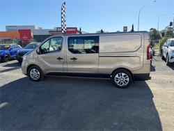 2017 RENAULT TRAFIC LWB CREW LIFESTYLE