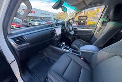 2022 Toyota Hilux SR5