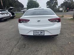 2018 Holden Commodore RS