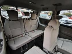 2018 Kia Carnival S
