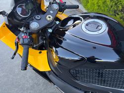 2016 Suzuki GSX-R750 Yellow