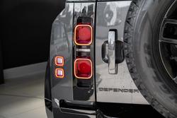 2023 Land Rover Defender 110 P400 X-Dynamic HSE
