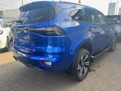2025 Isuzu
MU-X LS-T