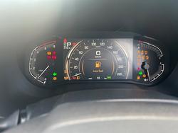 2025 Isuzu
MU-X LS-T
