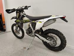 2026 Triumph TF 450-E BLACK/WHIT