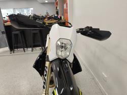 2026 Triumph TF 450-E BLACK/WHIT
