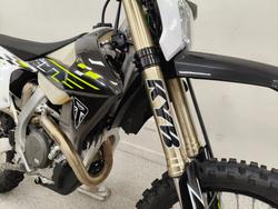 2026 Triumph TF 450-E BLACK/WHIT