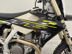 2026 Triumph TF 450-E BLACK/WHIT