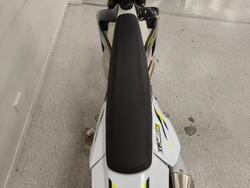 2026 Triumph TF 450-E BLACK/WHIT