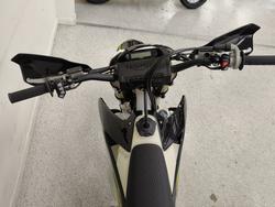 2026 Triumph TF 450-E BLACK/WHIT