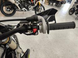 2026 Triumph TF 450-E BLACK/WHIT
