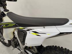 2026 Triumph TF 450-E BLACK/WHIT