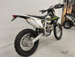 2026 Triumph TF 450-E BLACK/WHIT