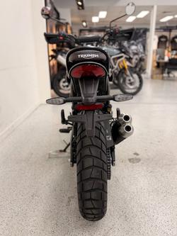 2026 Triumph SCRAMBLER 400 X Matt Khaki Green / White