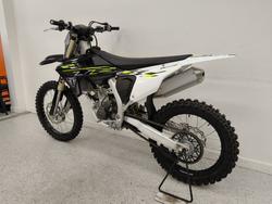 2026 Triumph TF 250-X BLACK/WHIT